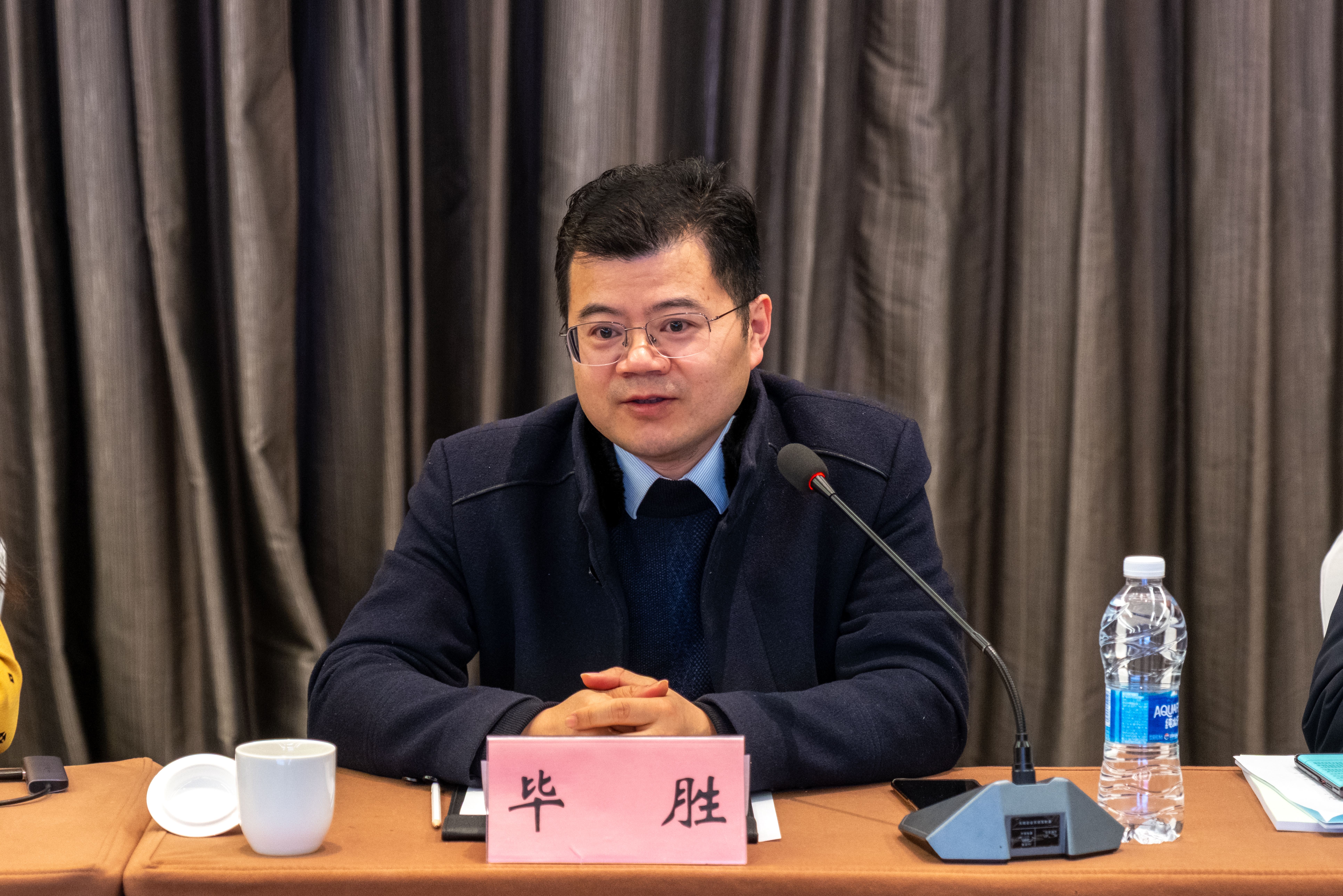 集團(tuán)公司總工程師畢勝致歡迎辭.jpg